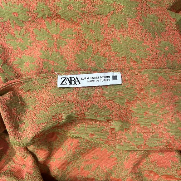 Zara Floral Print Asymmetrical Ruched Jacquard Top Size Medium - Picture 4 of 4